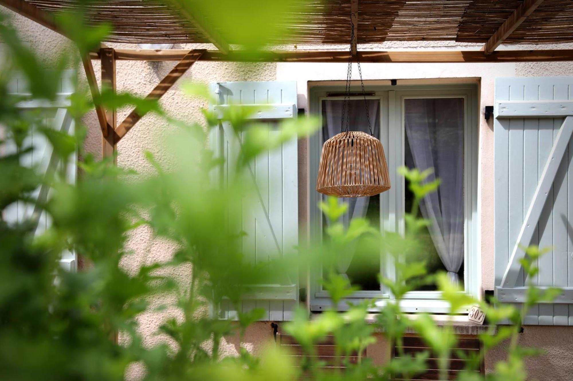 Gite " O Paradis" Douelle Exteriér fotografie